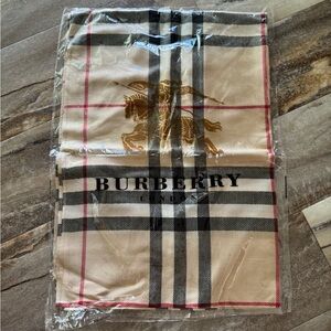 NWT Burberry London Scarf